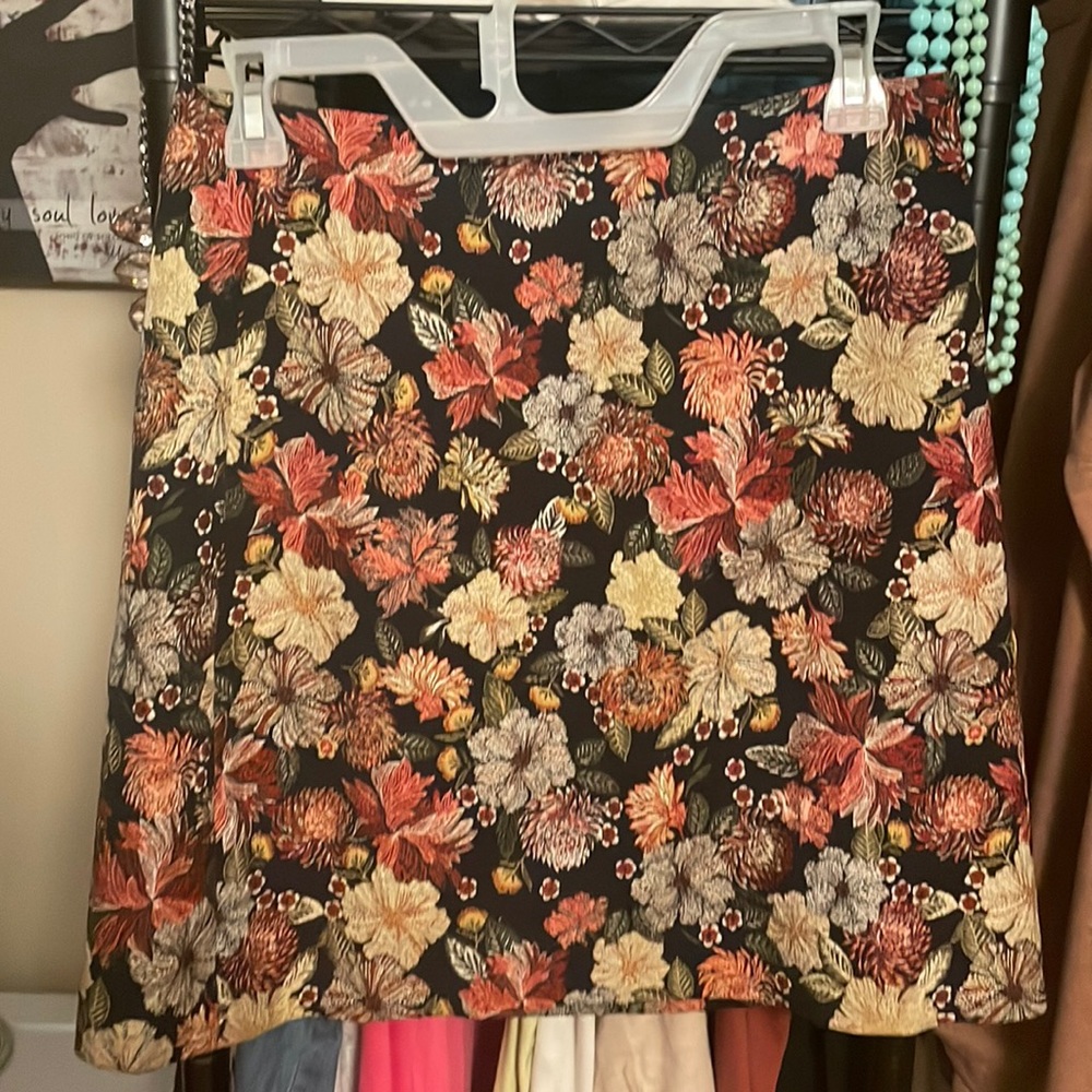 Loft skirt